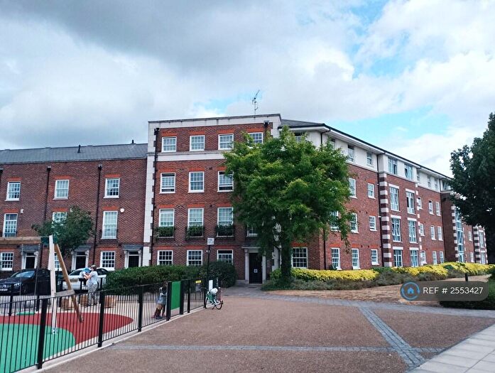 2 Bedroom Flat To Rent In Cornwallis Road, London, SE18