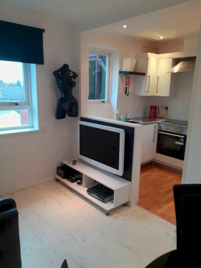 2 Bedroom Apartment To Rent In Princes Court, Kettering, NN16