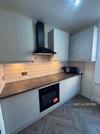 2 Bedroom Flat To Rent In Bexley Square, Salford, M3