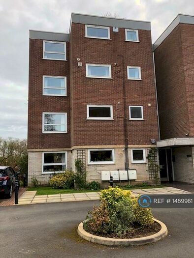 2 Bedroom Flat To Rent In Barton Road, Cambridge, CB3