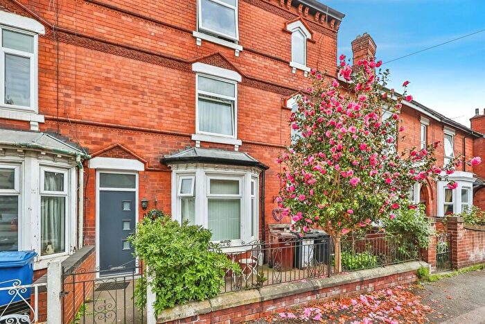 3 Bedroom End Of Terrace House For Sale In Lord Haddon Road, Ilkeston, DE7