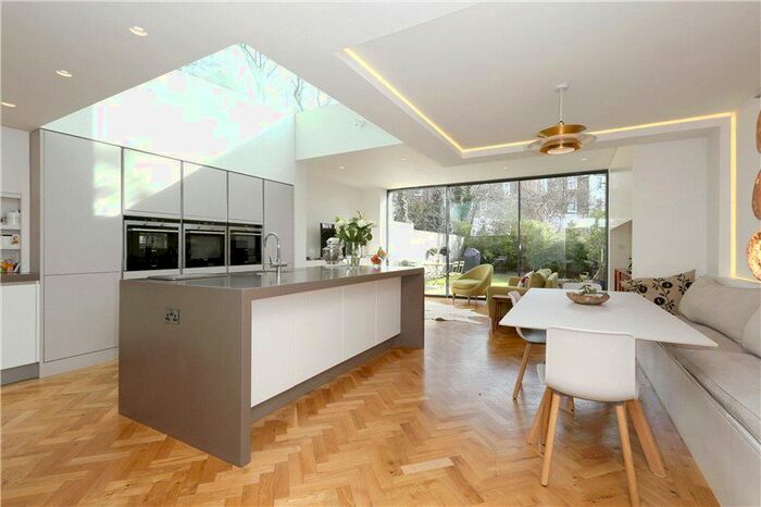 4 Bedroom Terraced House To Rent In Southgate Road, De Beauvoir Town, Hackney, London, N1