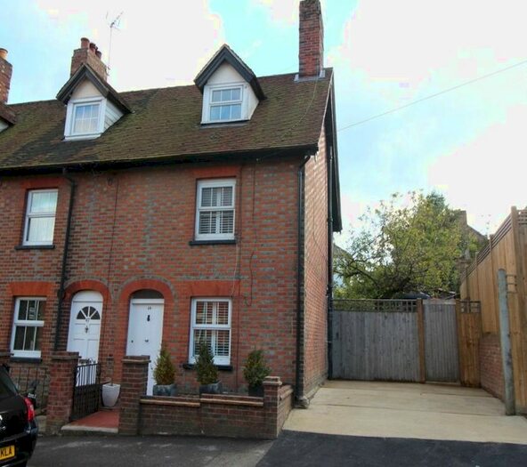 2 Bedroom Terraced House To Rent In Quakers Hall Lane, Sevenoaks, TN13