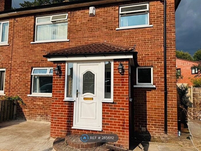3 Bedroom Semi-Detached House To Rent In Richmond Avenue, Sheffield, S13