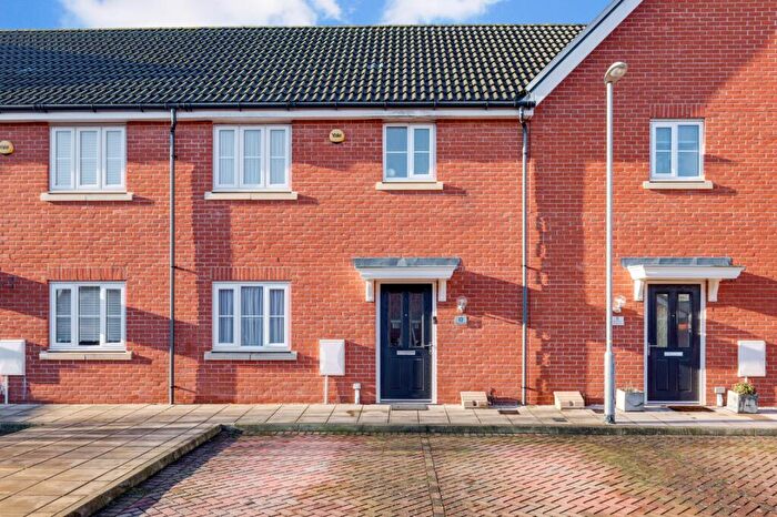 2 Bedroom Terraced House For Sale In Roedean Crescent, Laindon, Essex, SS15