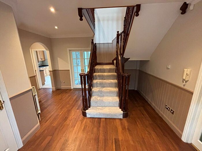 5 Bedroom Detached House To Rent In Glencrofts, Hockley, Essex, SS5