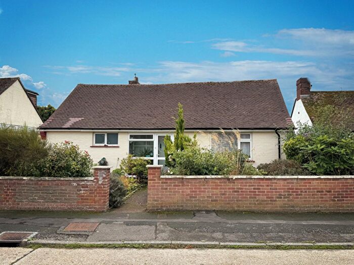 2 Bedroom Detached Bungalow For Sale In Hobbs Way, Rustington, BN16