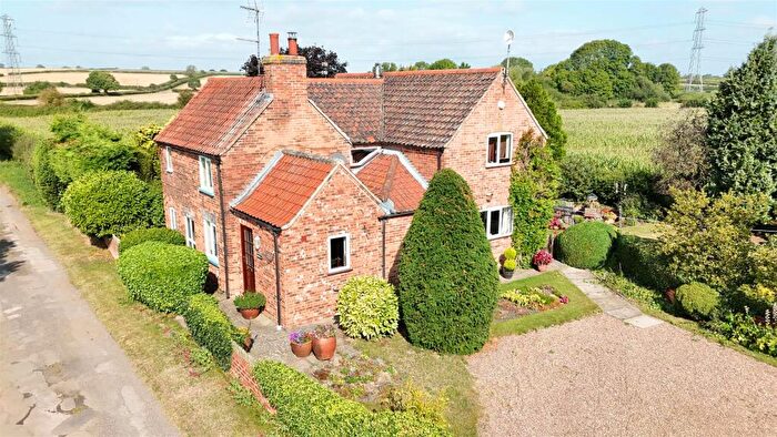 3 Bedroom Detached House For Sale In Gorsy Lane, Morton, NG25