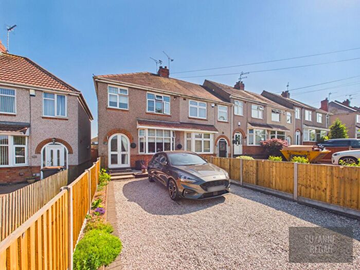 3 Bedroom End Of Terrace House For Sale In Vicarage Lane, Ash Green, Coventry, Warwickshire, CV7