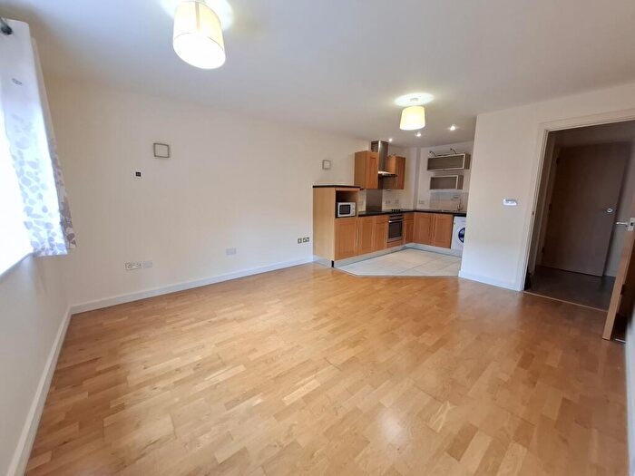 2 Bedroom Apartment To Rent In Selden Hill, Hemel Hempstead, HP2