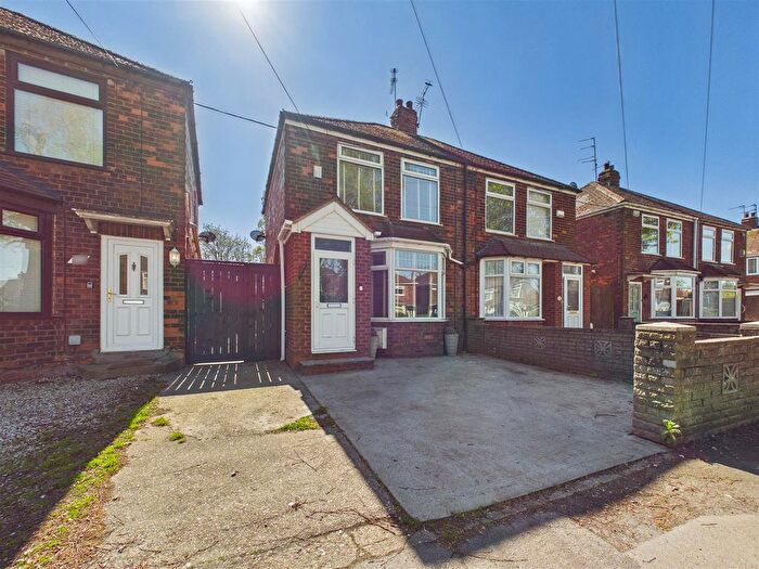 3 Bedroom Semi-Detached House For Sale In Butfield Road, Hesse, Hull, HU13