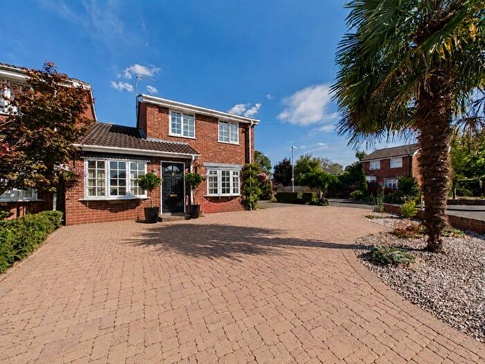 3 Bedroom Detached House For Sale In Comer Gardens, Worcester, Worcestershire, WR2