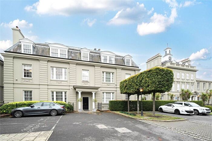 2 Bedroom Apartment For Sale In High Street, Esher, KT10