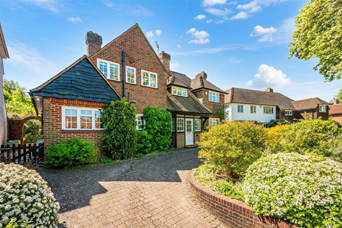 4 Bedroom Detached House For Sale In White Beam Way, Tadworth, KT20