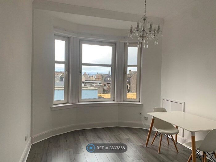1 Bedroom Flat To Rent In Gateside Street, Largs, KA30