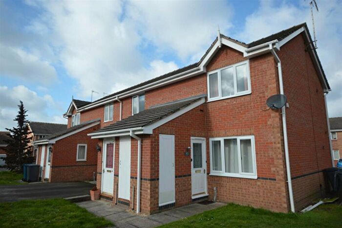 2 Bedroom Property To Rent In Syon Park Close, Nottingham, NG2