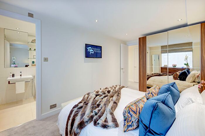 2 Bedroom Flat To Rent In Ebury Street, London, SW1W