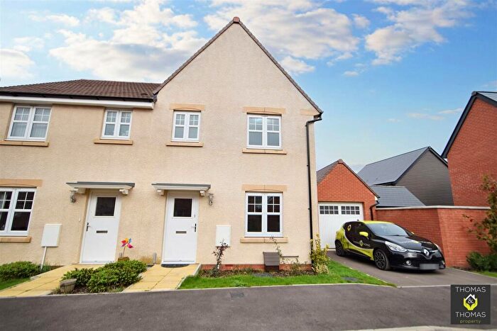3 Bedroom Semi-Detached House To Rent In Churchill Drive, Innsworth, GL3