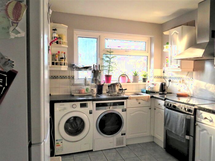 3 Bedroom Terraced House To Rent In Pentrebane Street, Cardiff, CF11