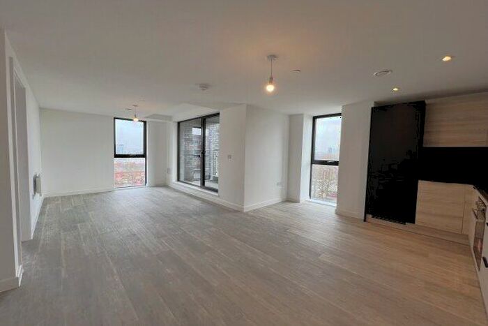 2 Bedroom Flat To Rent In Urban Green, Manchester, M16