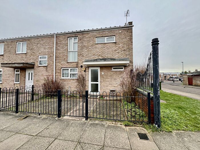 3 Bedroom End Of Terrace House To Rent In Field Walk, Peterborough, PE1