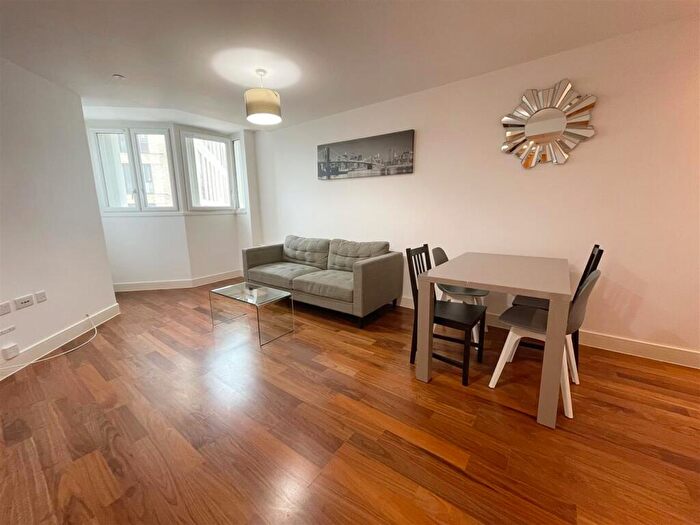 1 Bedroom Apartment To Rent In One Hagley Road, Birmingham, B16