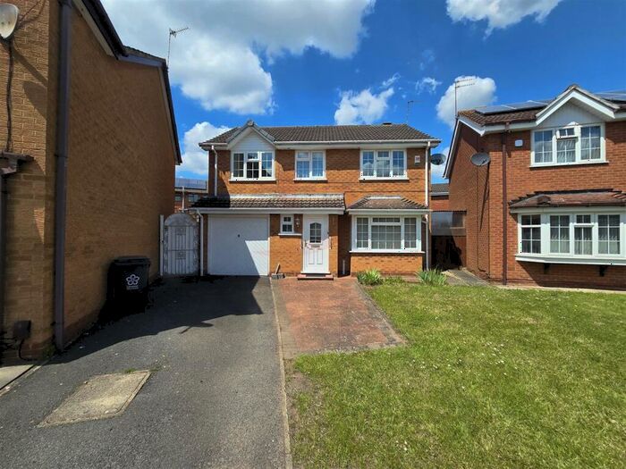 4 Bedroom Detached House To Rent In Peldon Close, Stadium Estate, Leicester, LE4