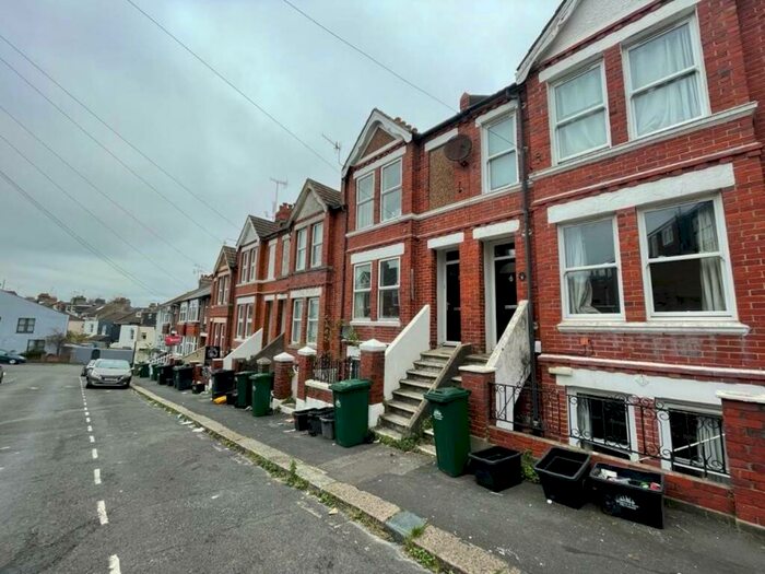 5 Bedroom House To Rent In Coronation Street, Brighton, East Sussex, BN2