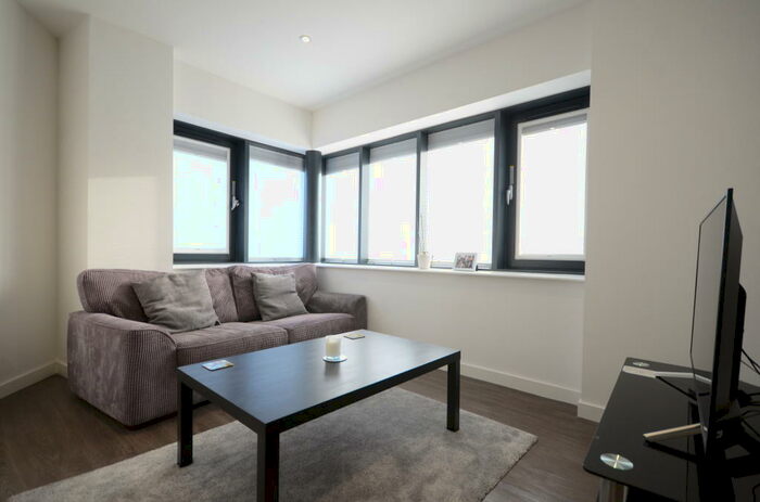 1 Bedroom Apartment To Rent In Century Court, Bracknell, RG12