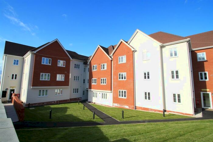 1 Bedroom Apartment To Rent In London Road, Benfleet, SS7