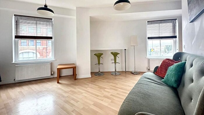 1 Bedroom Flat To Rent In A Lawrence Hill, Bristol, BS5