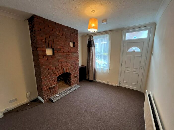 2 Bedroom Terraced House To Rent In Cowper St, Luton, LU1