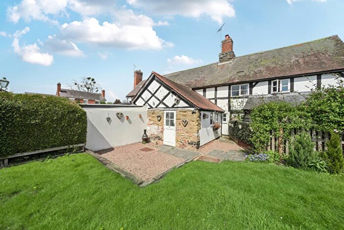 2 Bedroom Cottage For Sale In Kingsland, Herefordshire, HR6