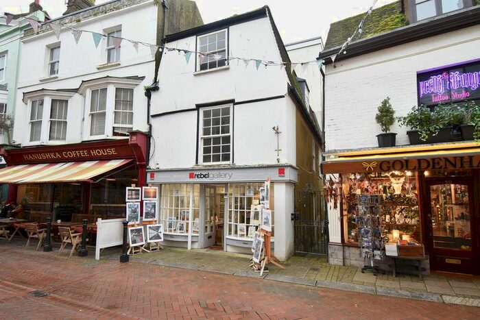 2 Bedroom Flat To Rent In George Street, Hastings, TN34