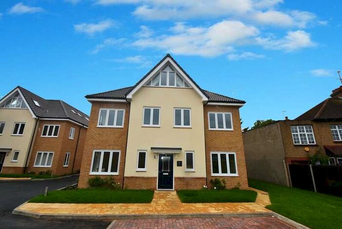 2 Bedroom Flat To Rent In Cherry Tree Place, Corbins Lane, HA2