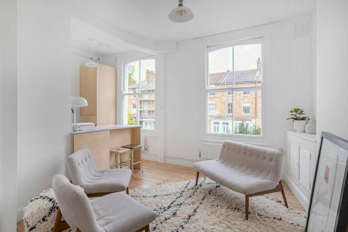 1 Bedroom Flat To Rent In Colvestone Crescent, London, E8