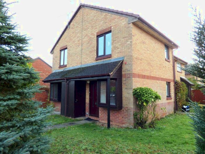 1 Bedroom Semi-Detached House To Rent In Broad Hinton, Twyford, RG10
