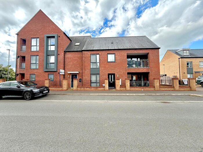 2 Bedroom Flat For Sale In Teeswater Way, Whitehouse, MK8