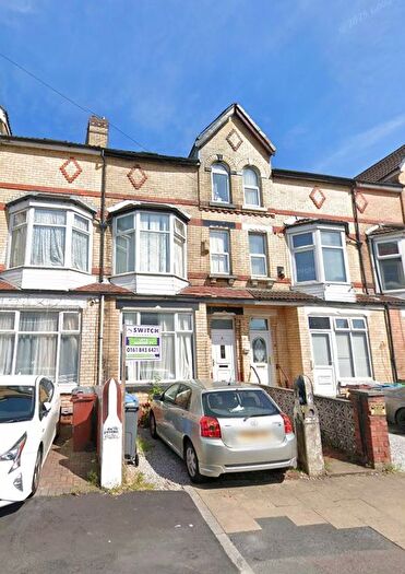 4 Bedroom Terraced House To Rent In Woodlands Street, Manchester, M8