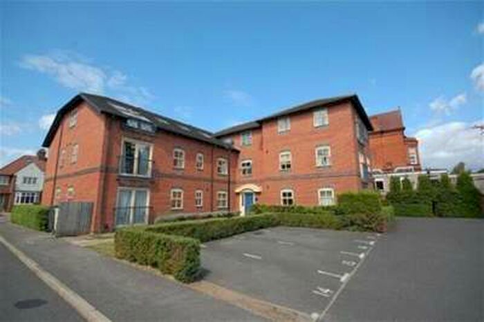 2 Bedroom Flat To Rent In Holly Lodge, Julian Road, NG2