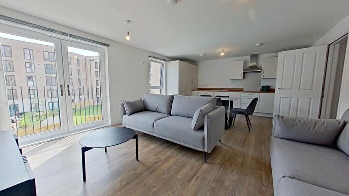 3 Bedroom Flat To Rent In Kilpatrick Grove, Edinburgh, EH6