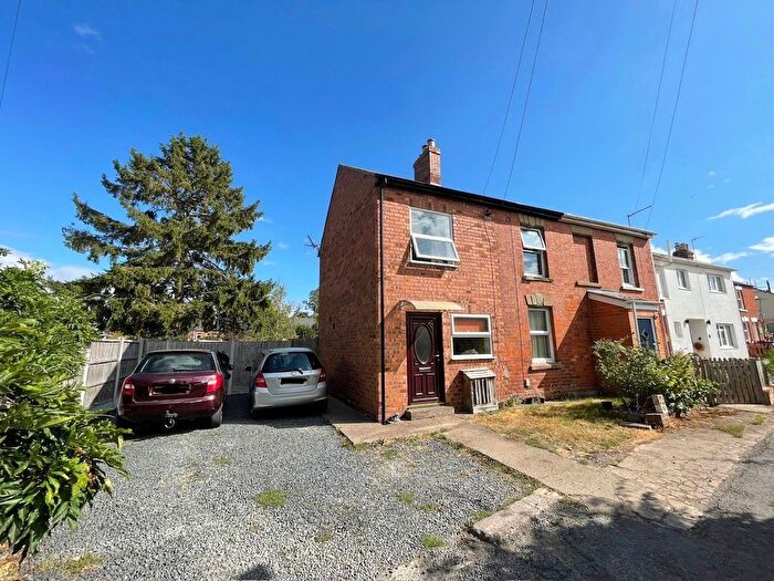 3 Bedroom Semi-Detached House For Sale In Dukes Way, Malvern, WR14