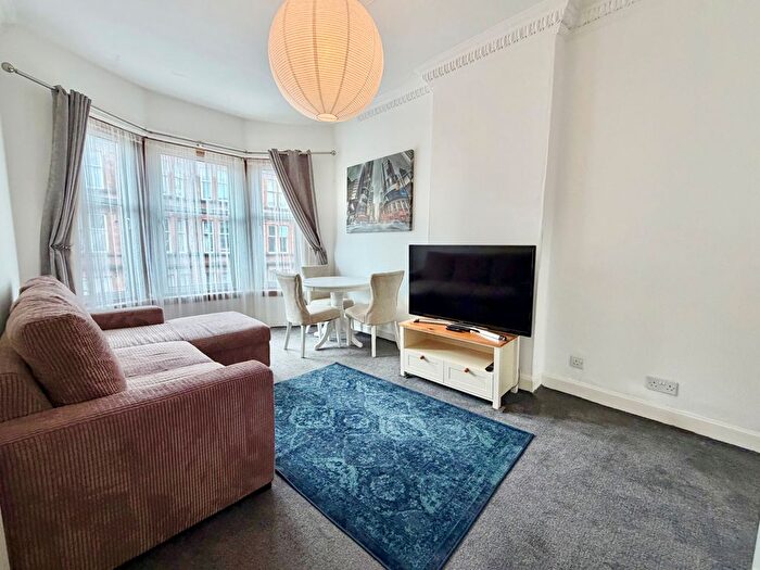 1 Bedroom Flat To Rent In Dumbarton Road, Glasgow, G11
