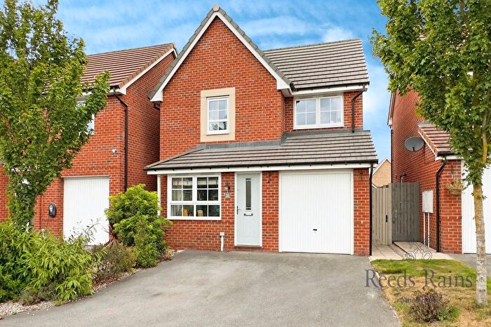 3 Bedroom Detached House For Sale In Pastures Close, Barlby, Selby, North Yorkshire, YO8