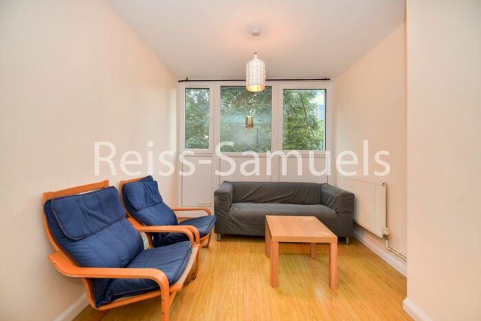 4 Bedroom Maisonette To Rent In Osmington House, Dorset Road, London, SW8