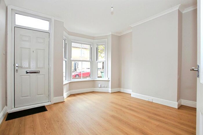 3 Bedroom Terraced House For Sale In Queens Road, Peterborough, PE2