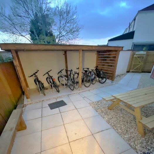 5 Bedroom Flat To Rent In Melton Crescent, Horfield, Bristol, BS7