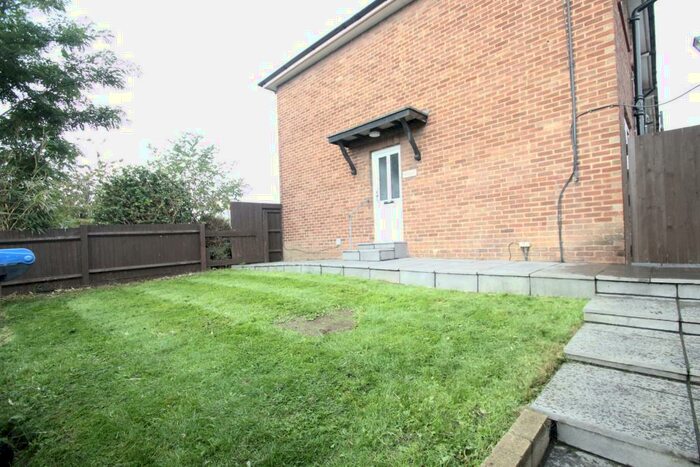 2 Bedroom Maisonette To Rent In Slades Drive, Chislehurst, BR7