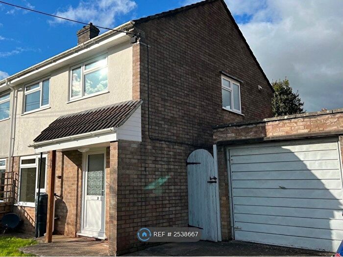 3 Bedroom Semi-Detached House To Rent In Bekynton Avenue, Wells, BA5