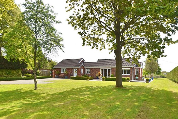 3 Bedroom Detached Bungalow For Sale In Sproston Green, Sproston, CW4